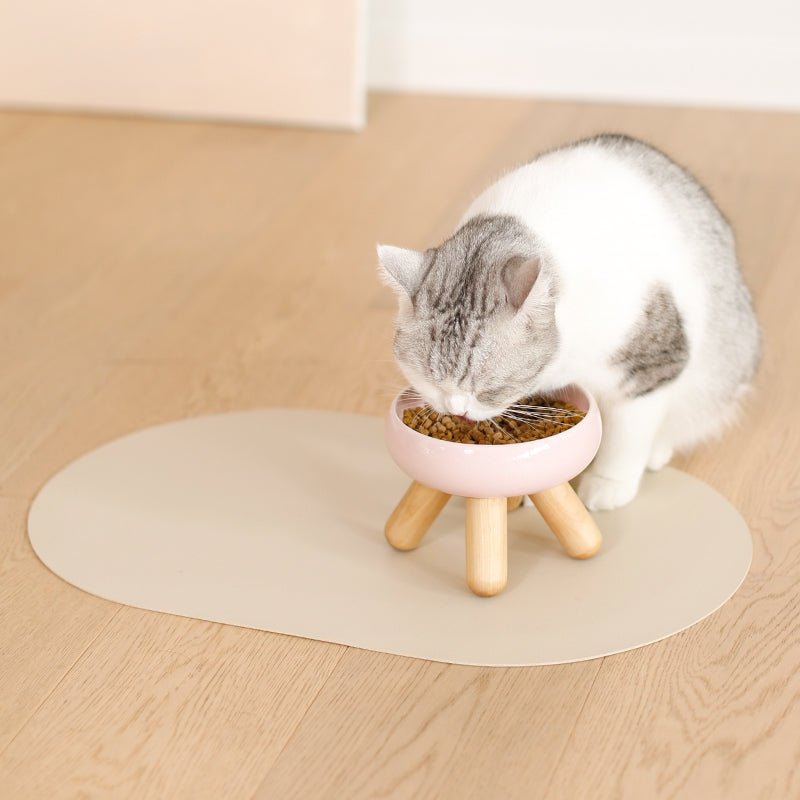Gulu Reversible Waterproof Leather Pet Feeding Mat Meoof
