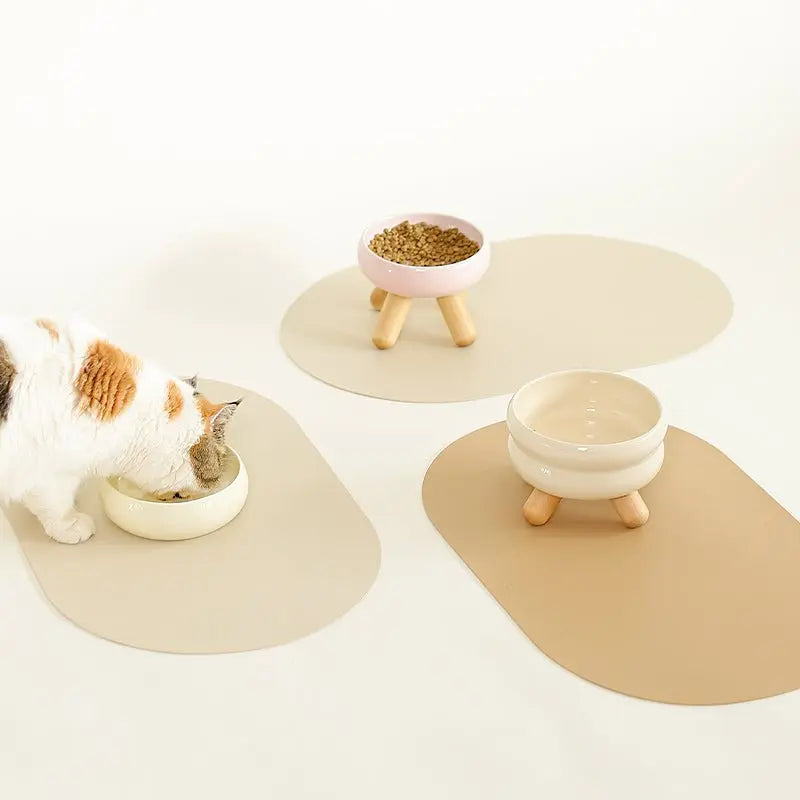 Gulu Reversible Waterproof Leather Pet Feeding Mat Meoof